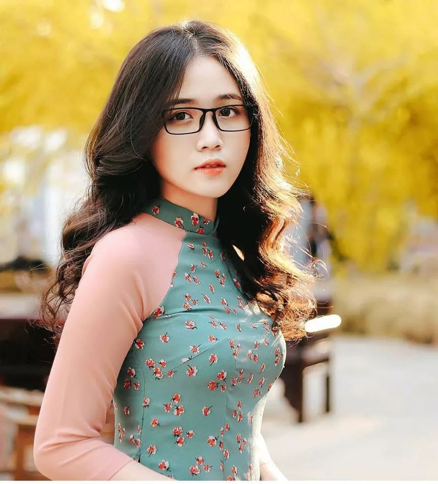 Ảnh Gái Cute Xinh Hiện Tượng Gây Tranh Cãi Trong Đời Sống Số Và Xã Hội Việt Nam