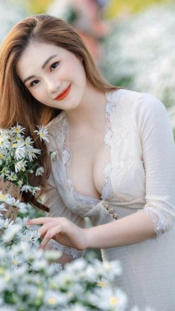 Avatar Bé Gái Cute Nhìn Lại Một Thập Kỷ Huyền Thoại Của Vẻ Đẹp Và Phong Cách